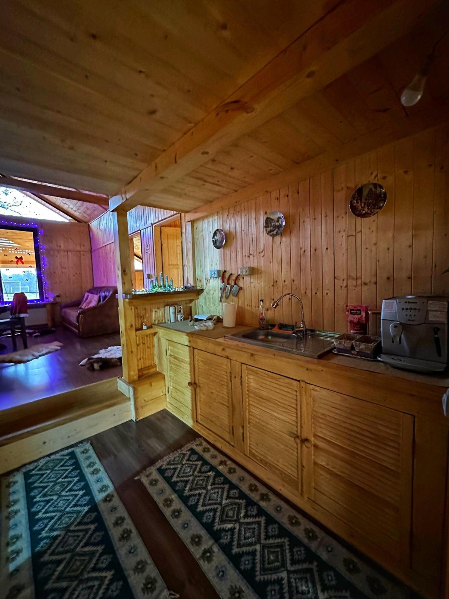 Willa Casuta Din Stejari-Transalpina Novaci-Străini Zewnętrze zdjęcie